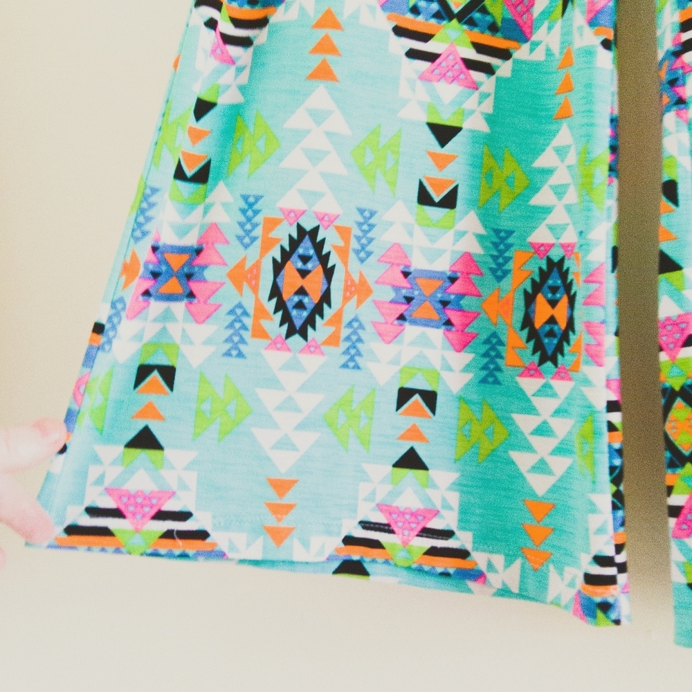 2B Together Wide Leg Pants Size S Multicolor Aztec Tribal Print Pull On Boho - Picture 9 of 11